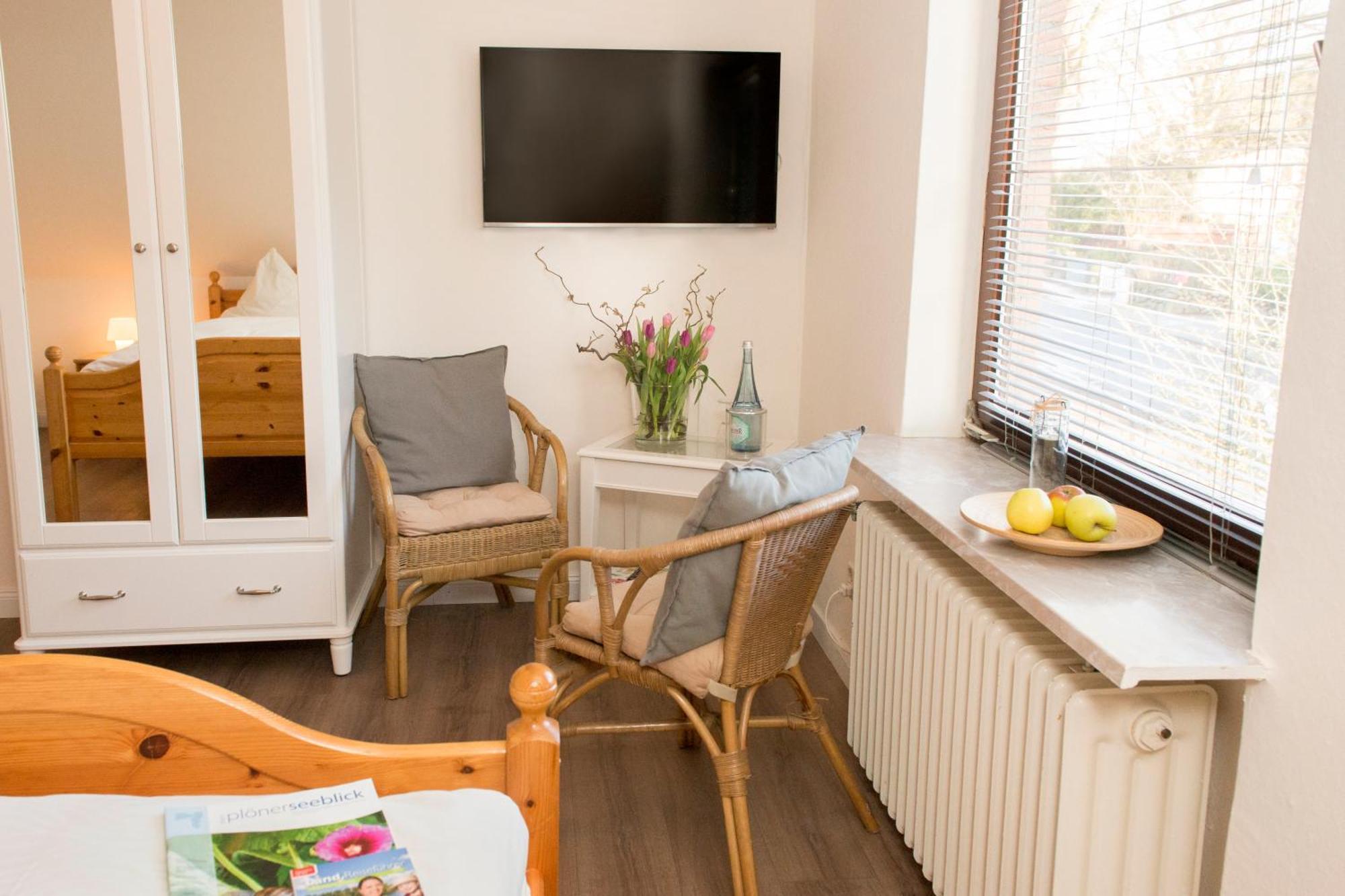 Landgasthof Kasch - Hotel Und Restaurant Malente Rom bilde